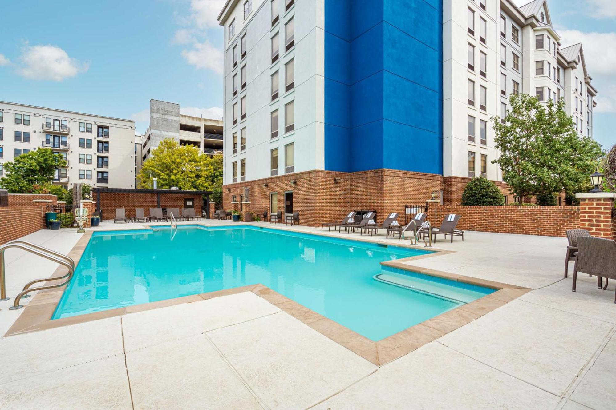 Hampton Inn & Suites Nashville-Vanderbilt-Elliston Place Bagian luar foto